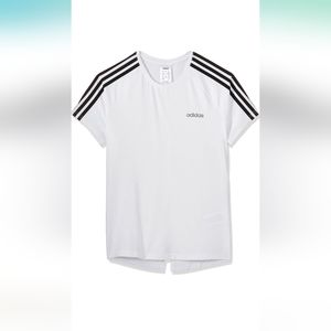 🆕Adidas Women T-Shirts